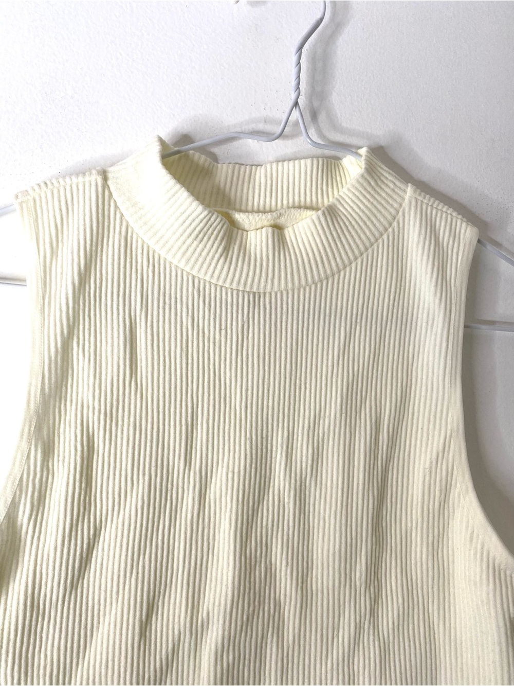 Gypsy + Jade Ivory Ribbed Mock Neck Sleeveless Top Stretch Layering Tee - Picture 2 of 4